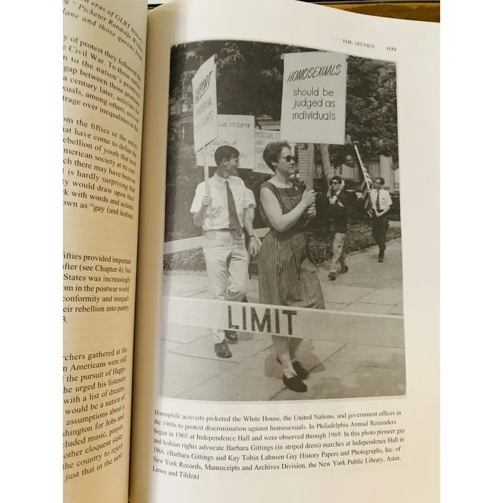 Queer America: A People's GLBT History of the United States by Eaklor, Vicki L.